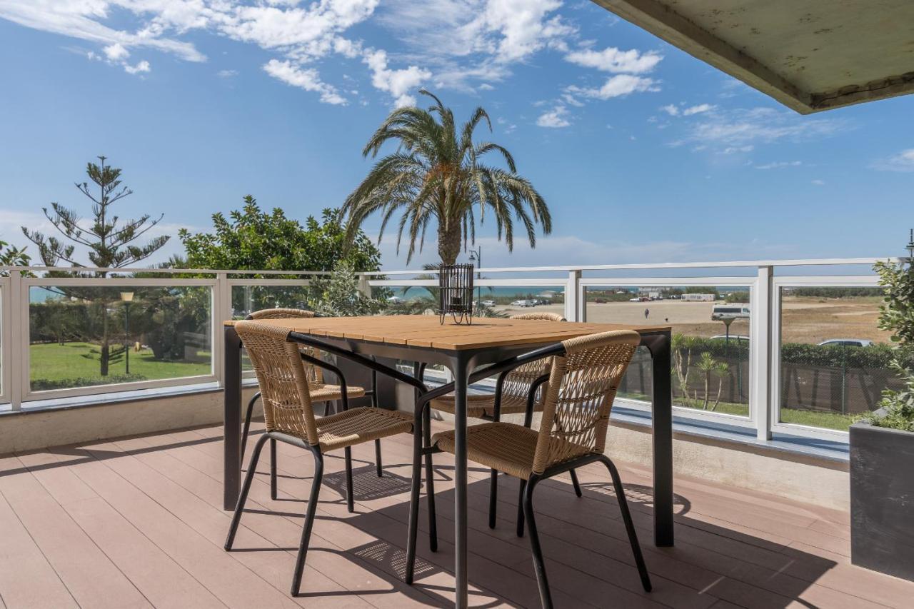 Suite Homes Hesperides Garden Beach Málaga Buitenkant foto