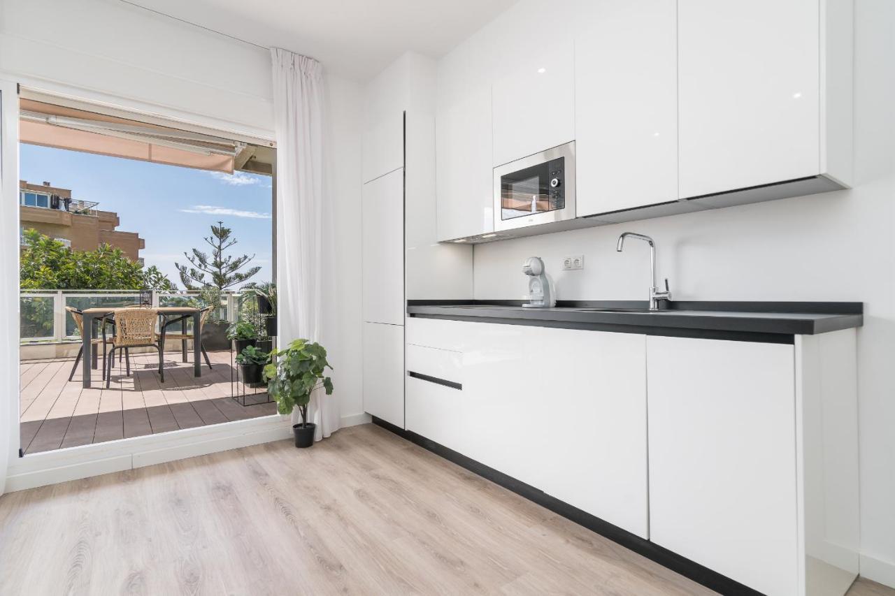Suite Homes Hesperides Garden Beach Málaga Buitenkant foto