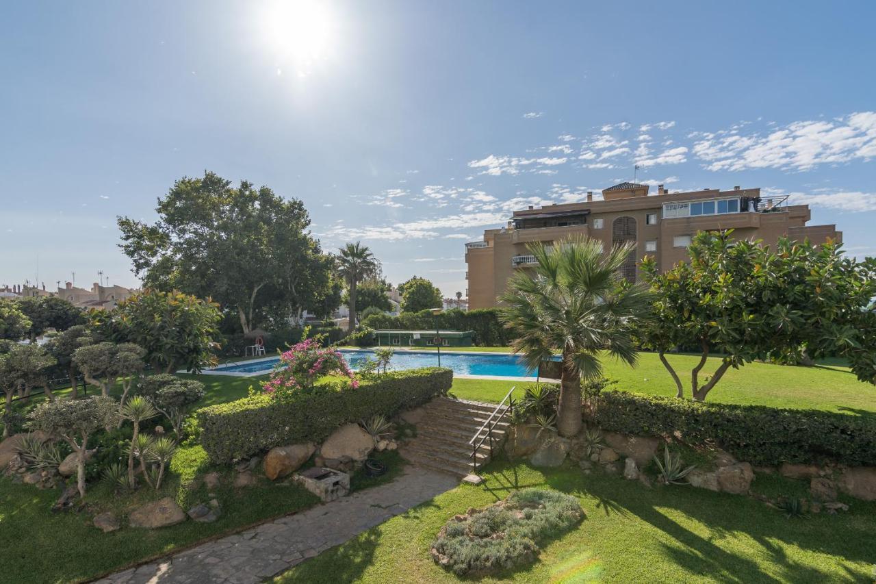 Suite Homes Hesperides Garden Beach Málaga Buitenkant foto