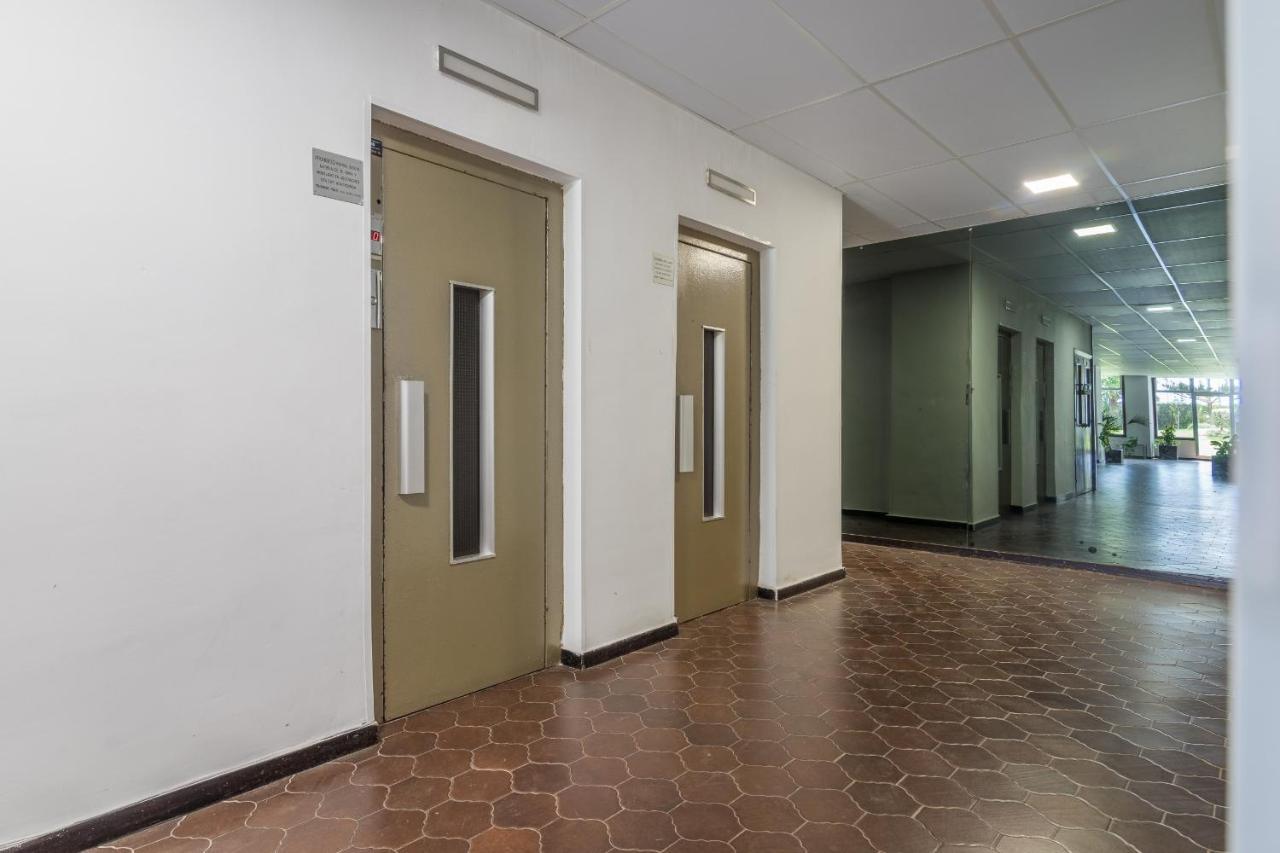 Suite Homes Hesperides Garden Beach Málaga Buitenkant foto