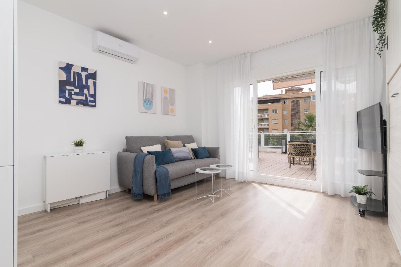 Suite Homes Hesperides Garden Beach Málaga Buitenkant foto