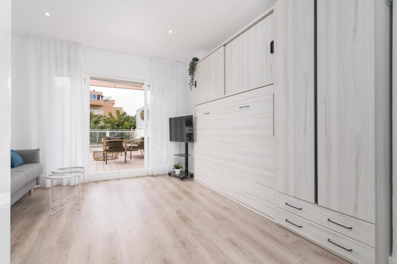 Suite Homes Hesperides Garden Beach Málaga Buitenkant foto
