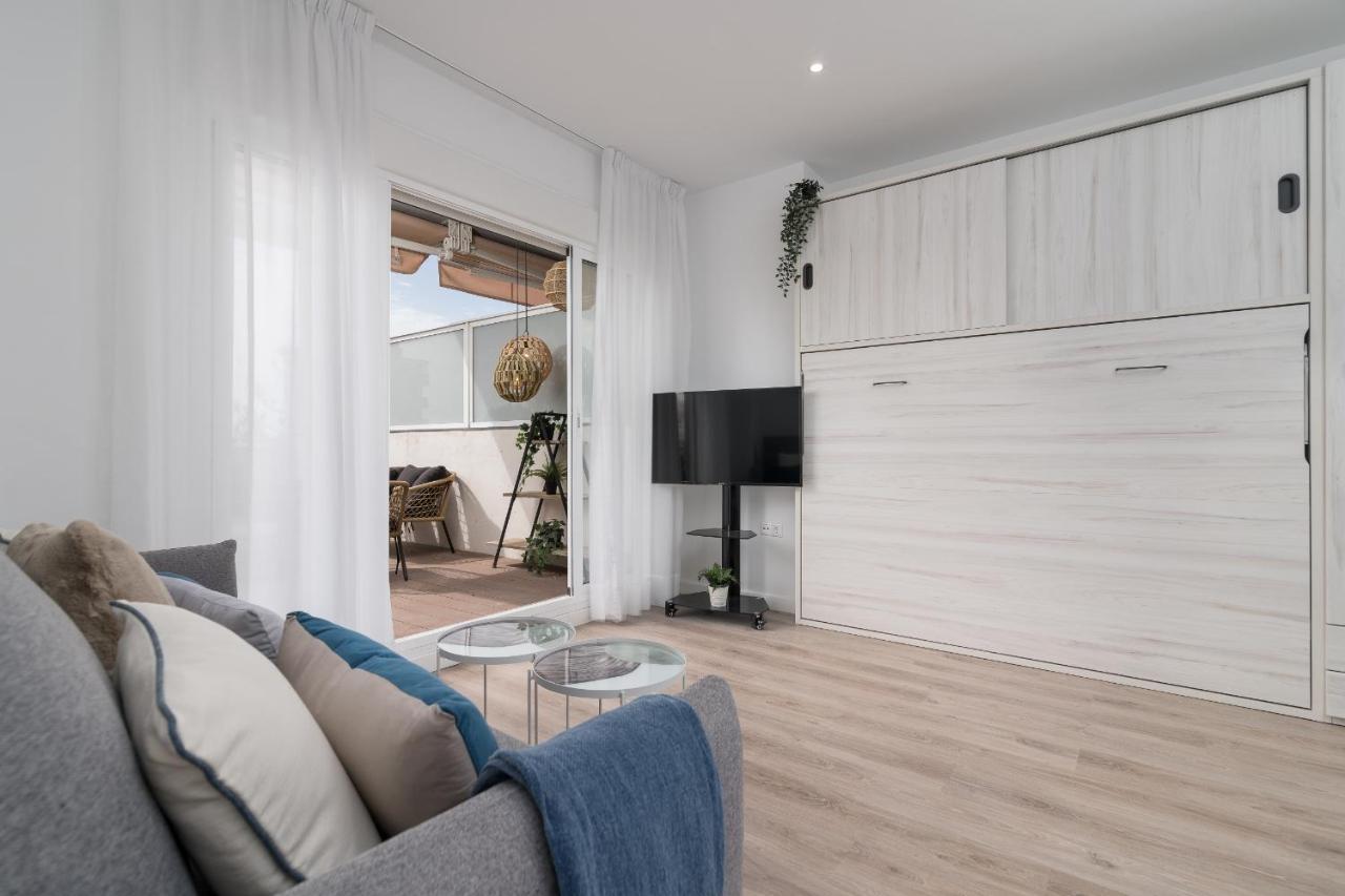 Suite Homes Hesperides Garden Beach Málaga Buitenkant foto