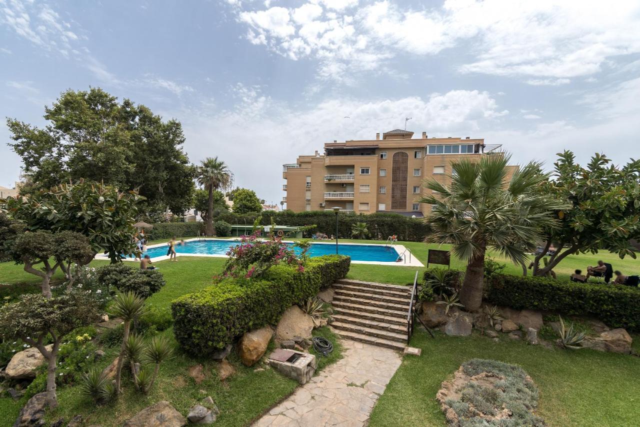 Suite Homes Hesperides Garden Beach Málaga Buitenkant foto