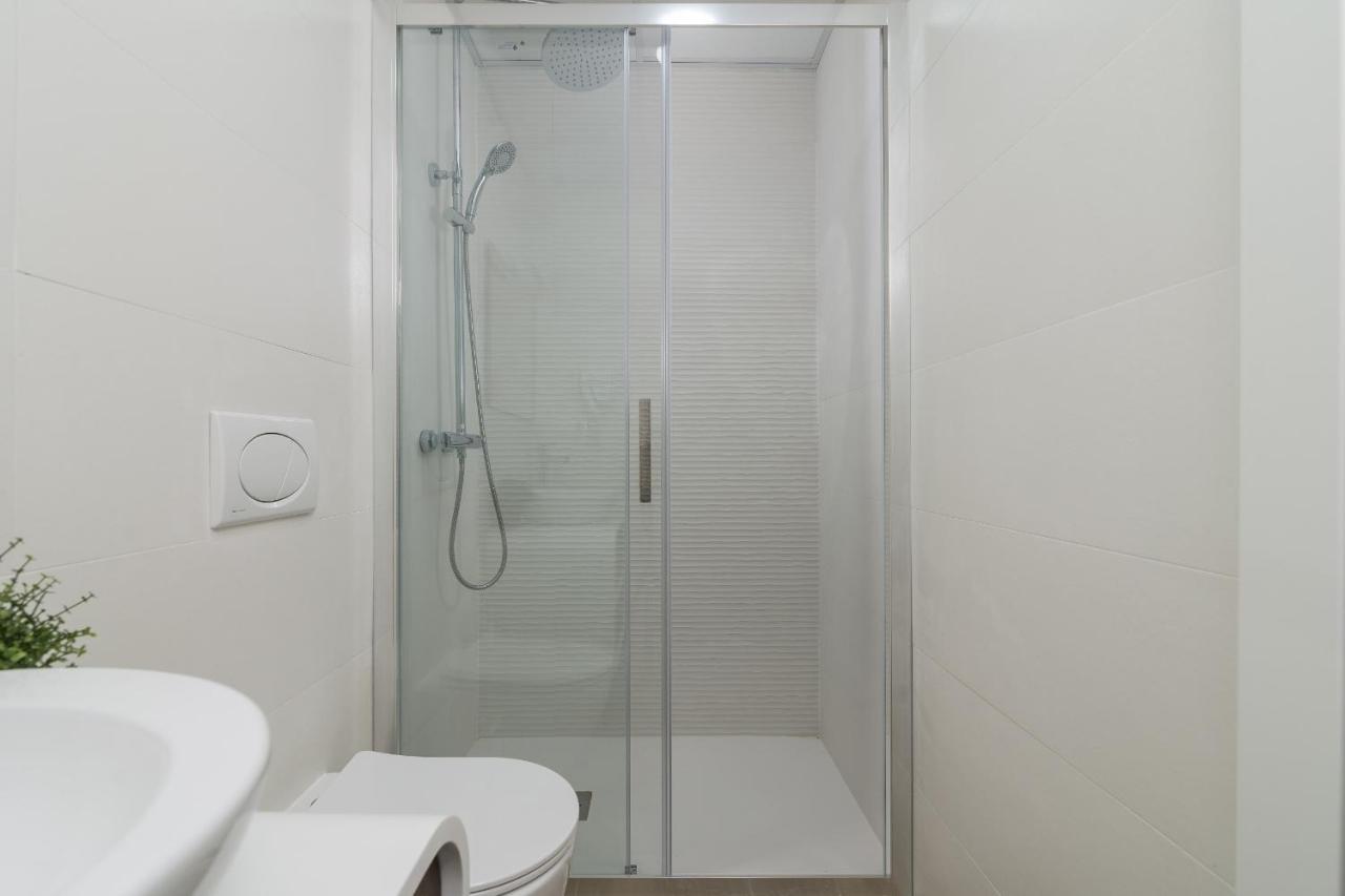 Suite Homes Hesperides Garden Beach Málaga Buitenkant foto